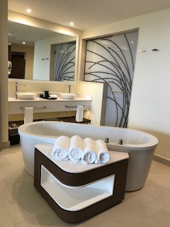 bath tub at Grand Lido Negril 