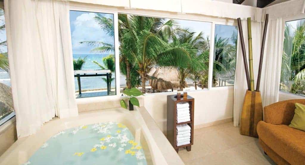 bath tub in the room hidden beach photo gallery - Nude Resort